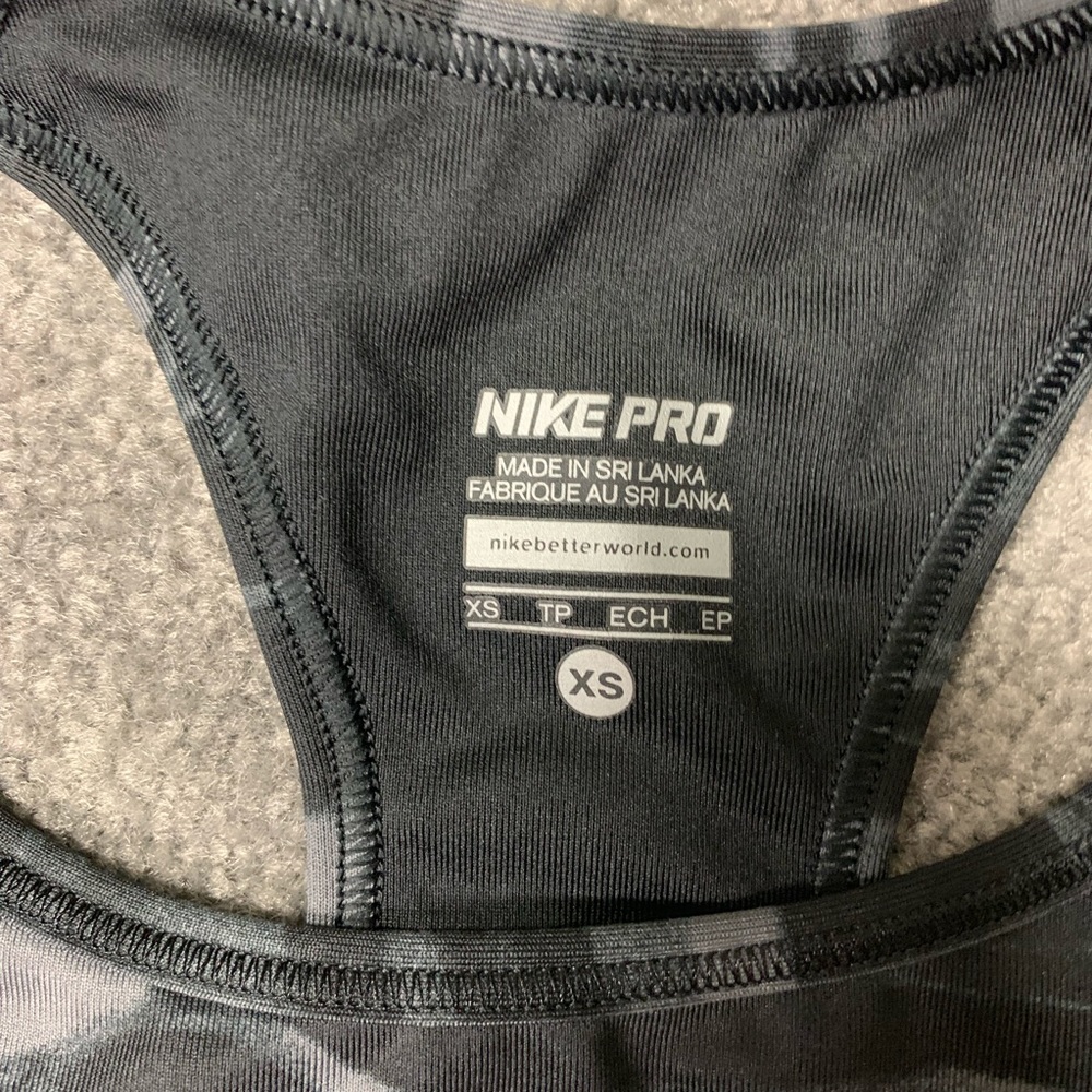 NWOT Nike Pro Dri-FIT Sports Bra - Picture 2 of 4
